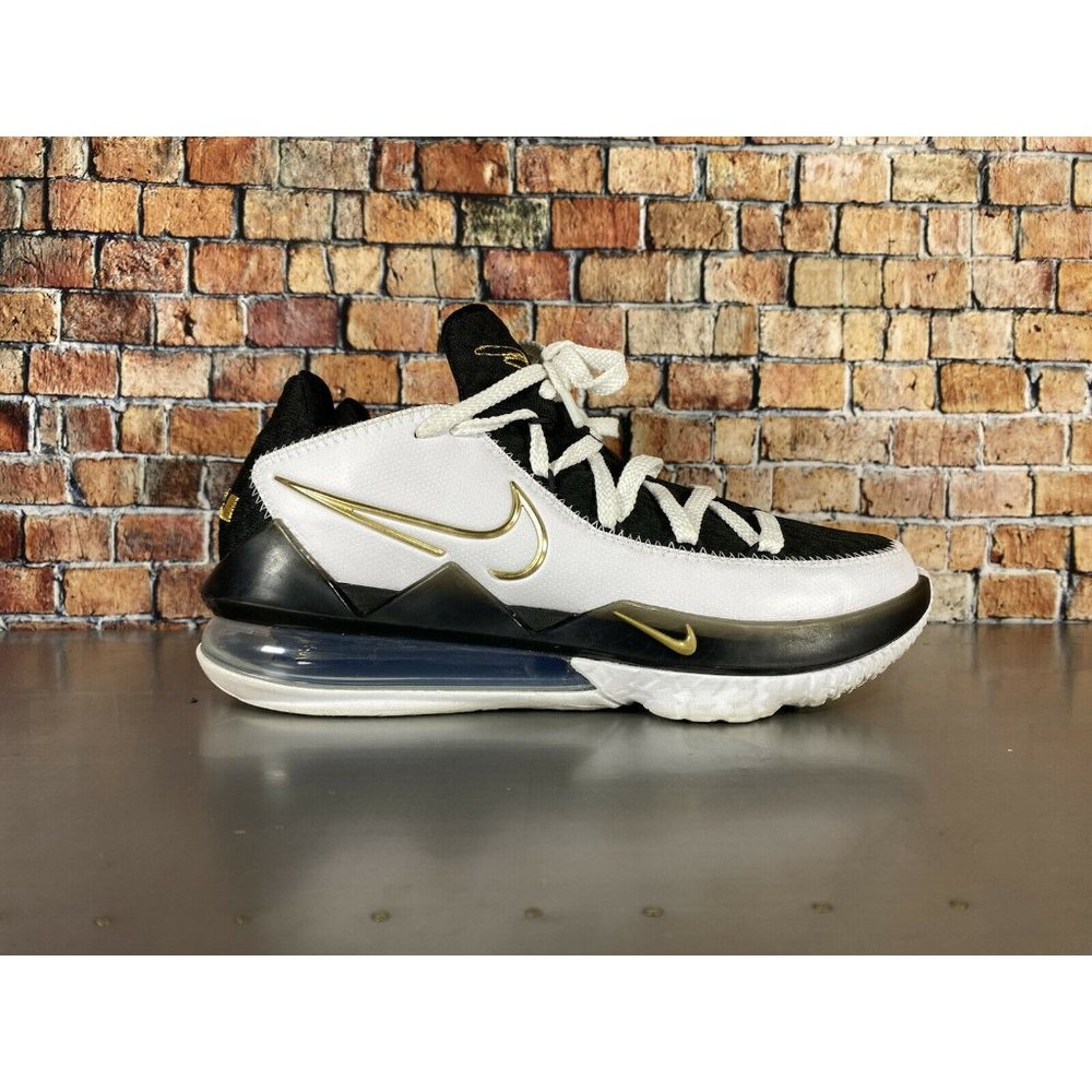 Nike LeBron 17 Low Metallic Gold Basketball Shoes Men's Size 6 Women's Size 7.5